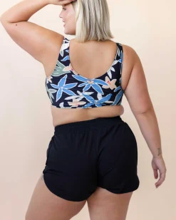 Black Expedition Short