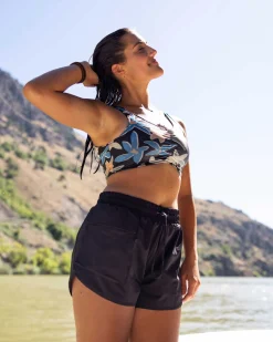 Black Expedition Short