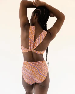 Make Waves Yoga Pocket Bottom