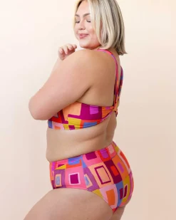 Moroccan Switch V Crop