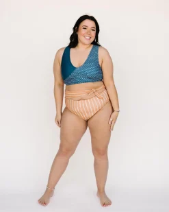 Squared Switch V Crop