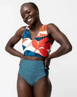 Squared Zip Pocket Bottom