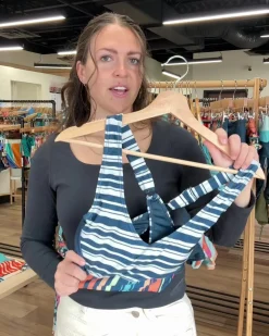 Tevy Underwire V-Neck Crop