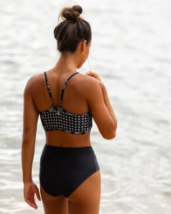 Textured Black Pocket Bottom