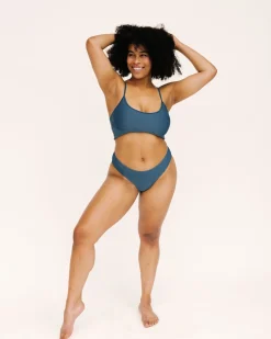 Textured Coastal Tone Crop