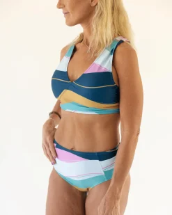 Tidal Wave Switch V Crop